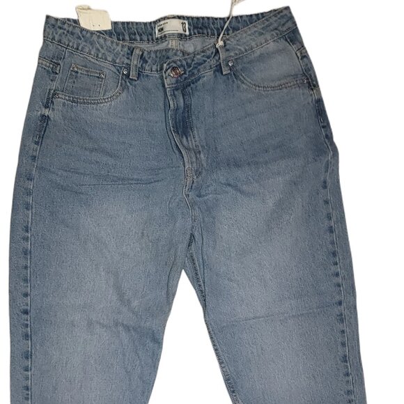 Mom Jeans - Picture 1 of 3